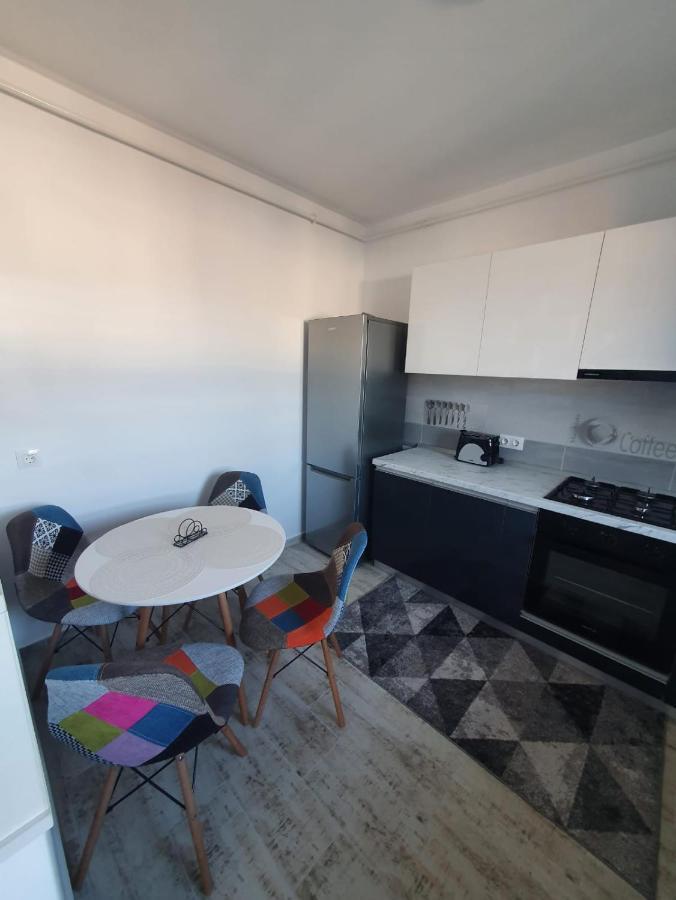 Studio 70 Braşov Esterno foto
